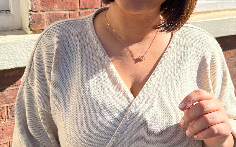 What Jewellery To Wear With Your Bridesmaid Dress