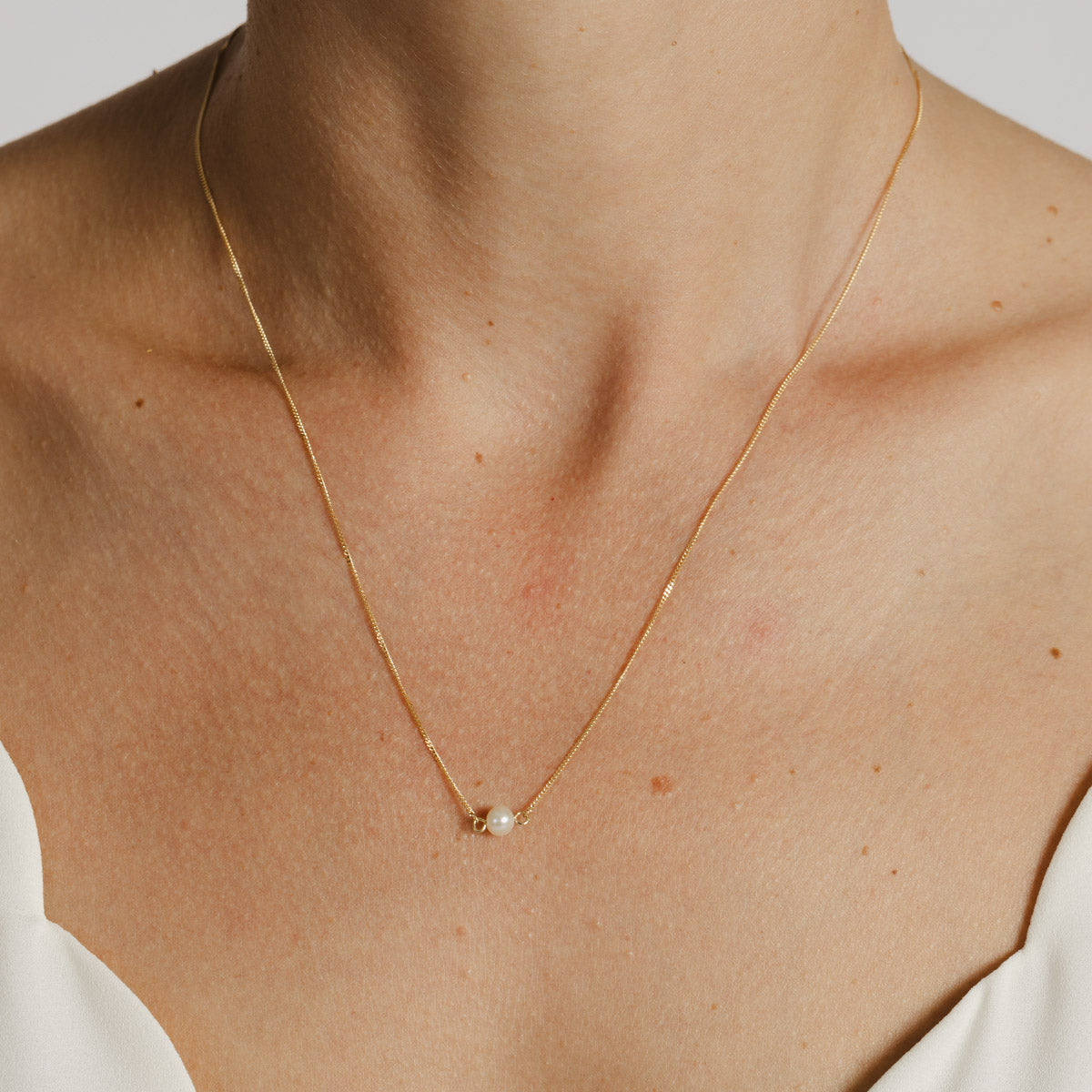 18ct Solid Gold Pearl Necklace