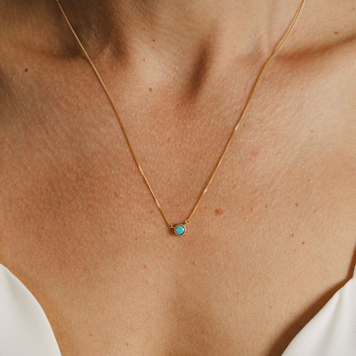 18ct Solid Gold Turquoise Gemstone Necklace