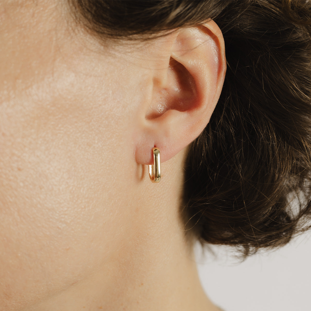 Small Block 18ct Gold Hoop Earrings