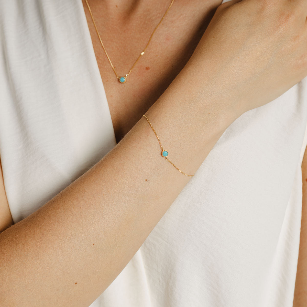 18ct Solid Gold Turquoise Gemstone Necklace