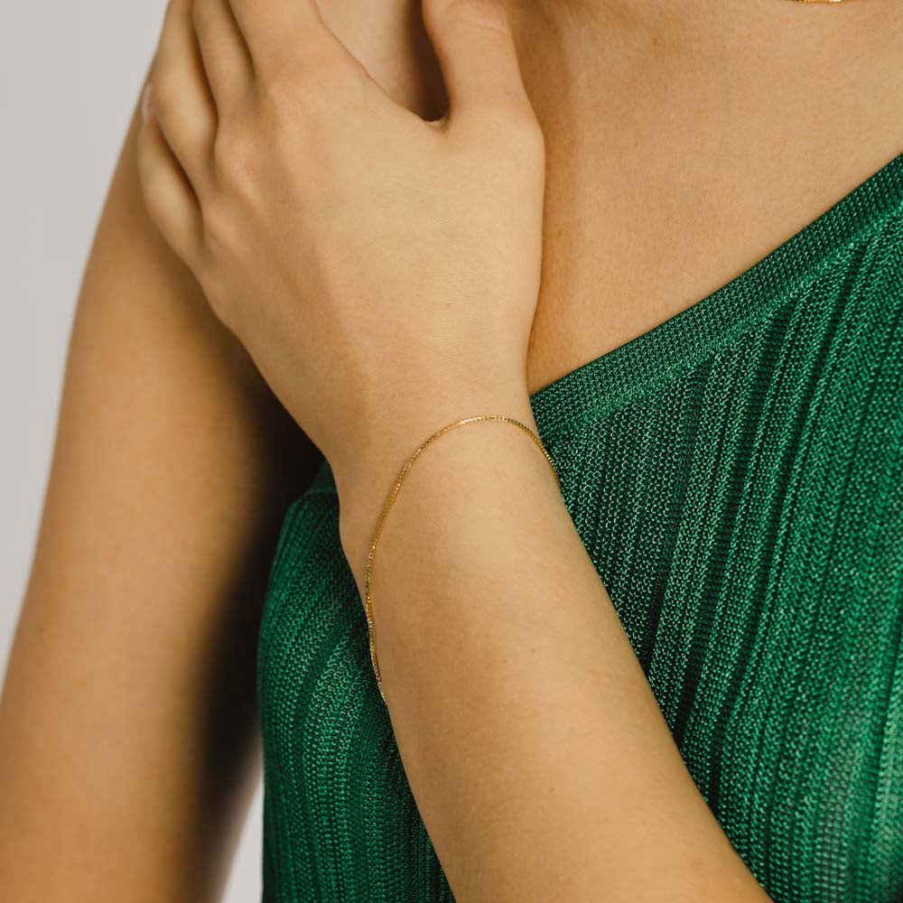 18ct Solid Gold Thin Box Chain Bracelet-2