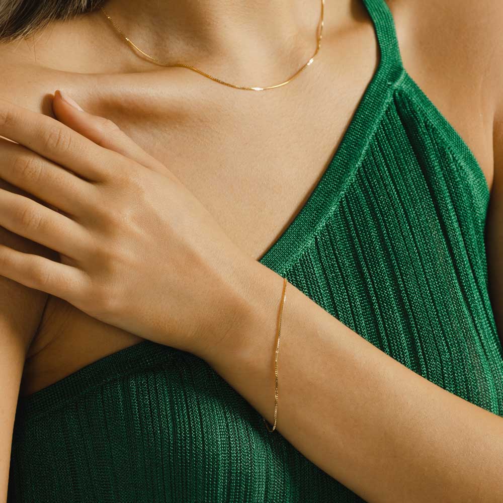 18ct Solid Gold Thin Box Chain Bracelet-4