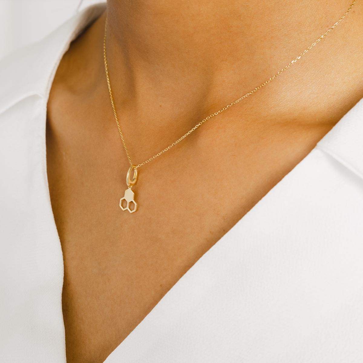 18ct HoneyComb Gold Pendant Charm