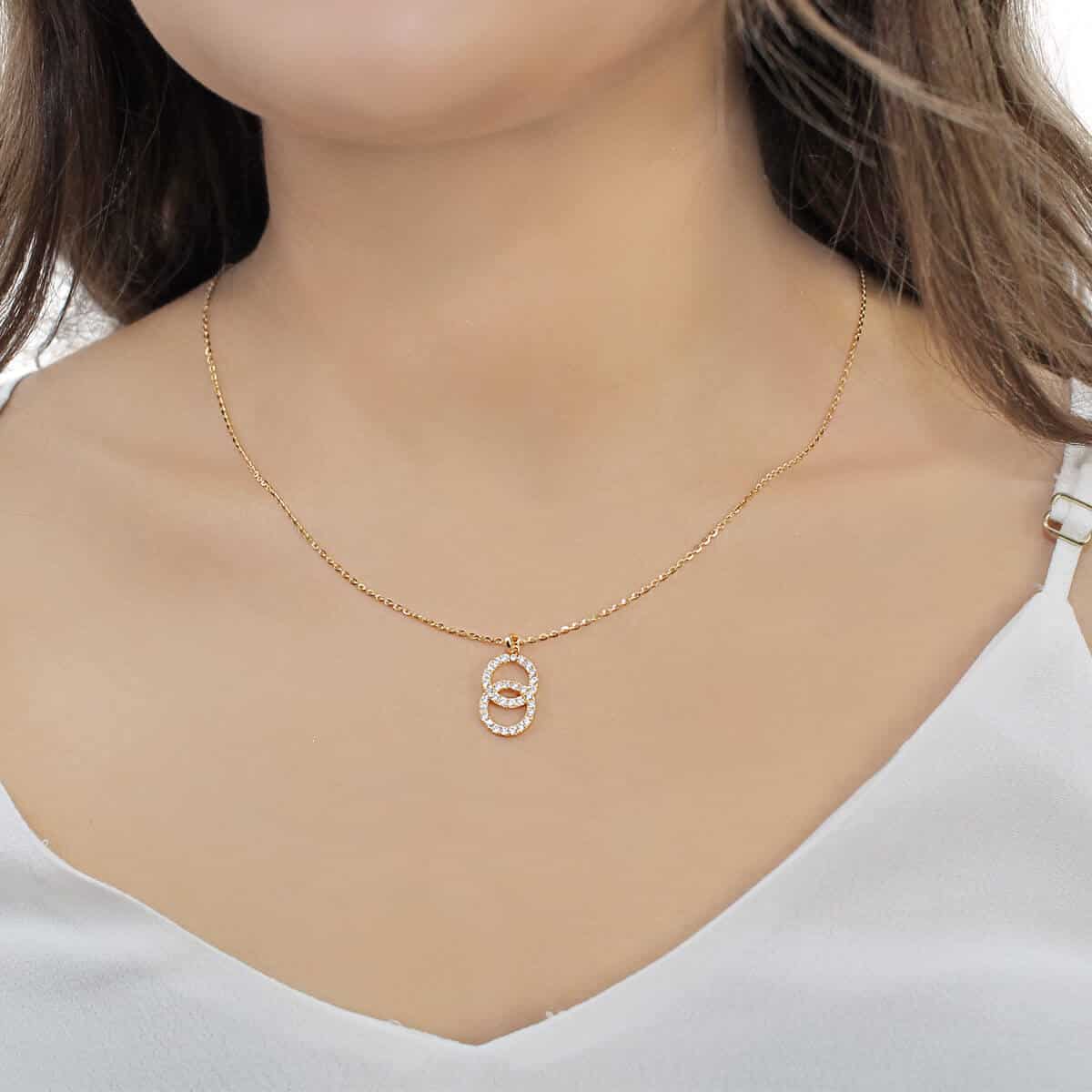 Gia 18ct Gold Interlocking Rings Pendant