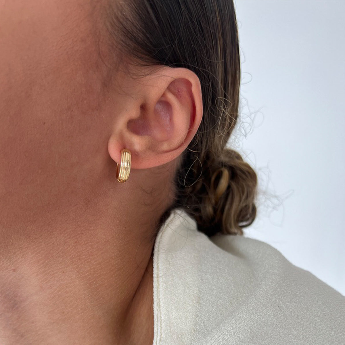 18ct Solid Gold Bold Line Hoop Earrings