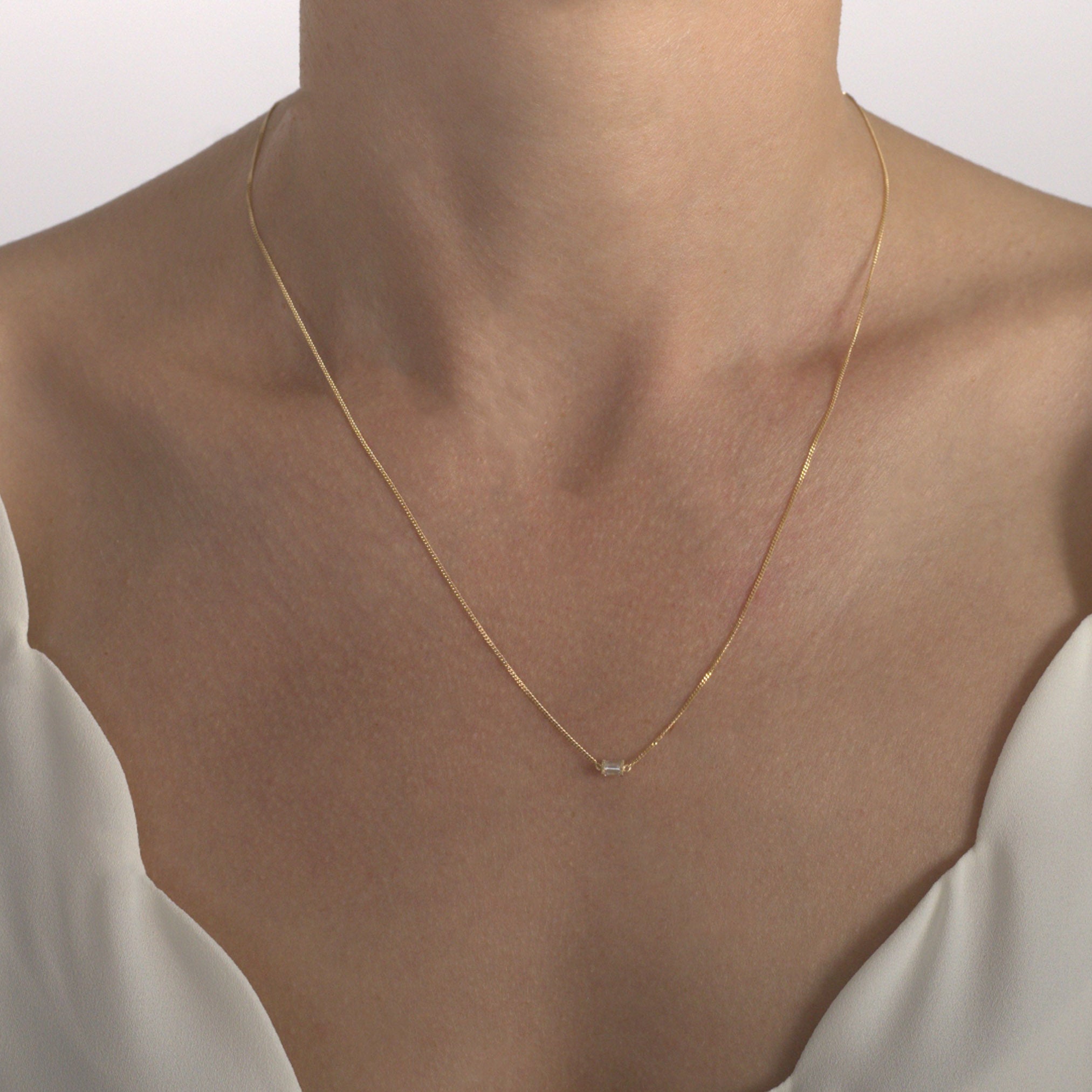 18ct Solid Gold Gemstone Curb Chain Necklace