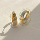 18ct Chunky Curved Gold Hoop Earrings