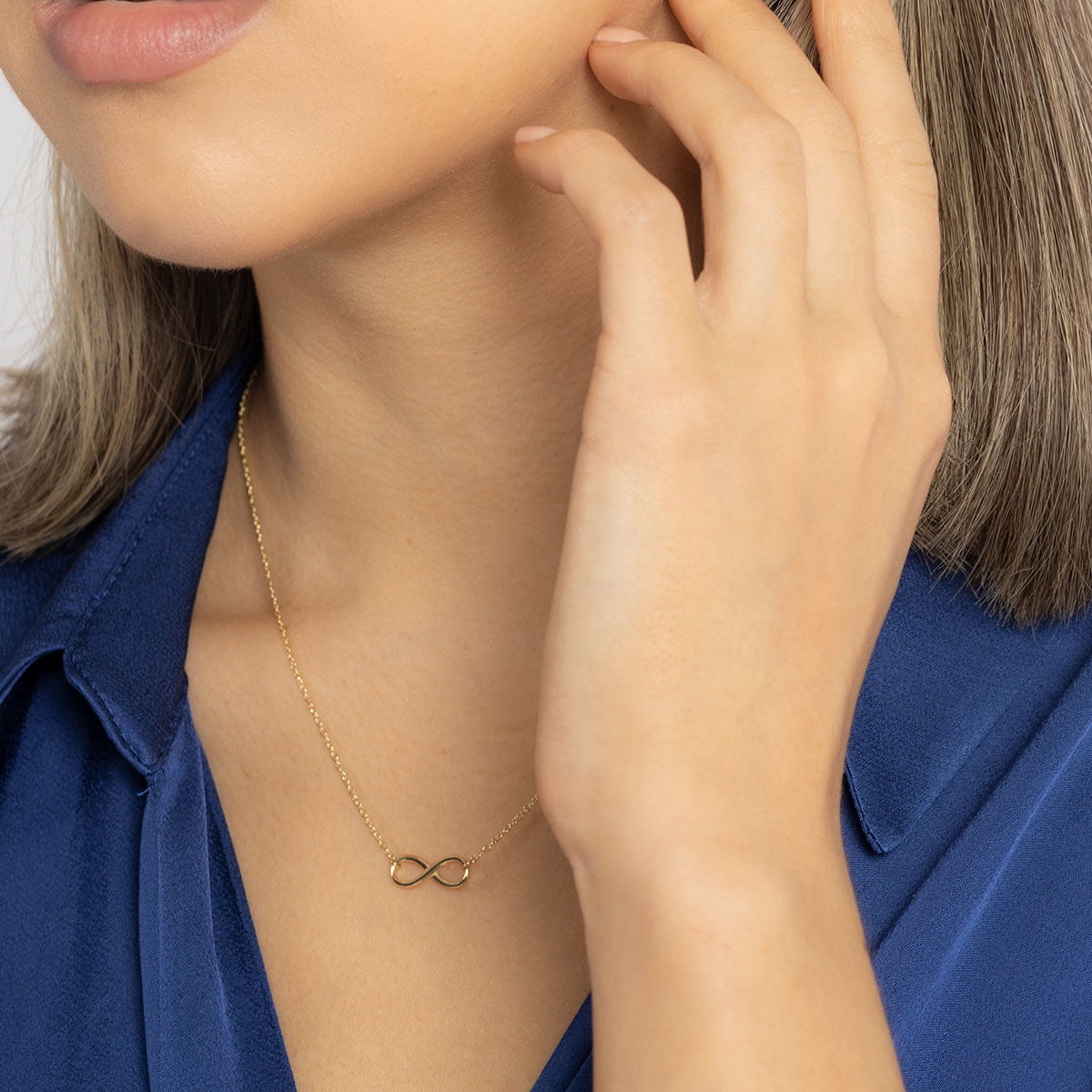 18ct Fine Yellow Gold Infinity Necklace