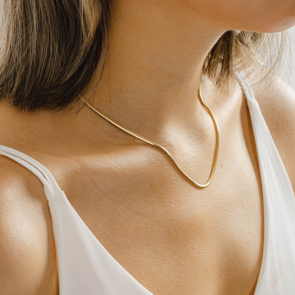 18ct Solid Gold Flat Herringbone Chain Necklace-3