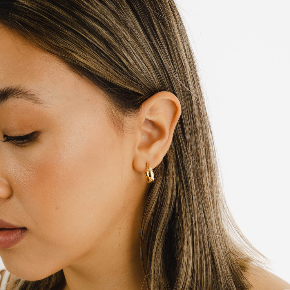 18ct Solid Yellow Gold 15mm Hoop Earrings-9