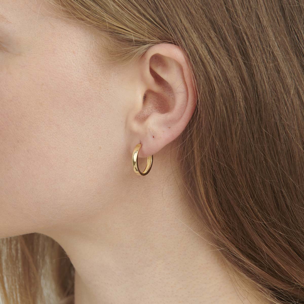 18ct Solid Yellow 17mm Plain Gold Hoop Earrings