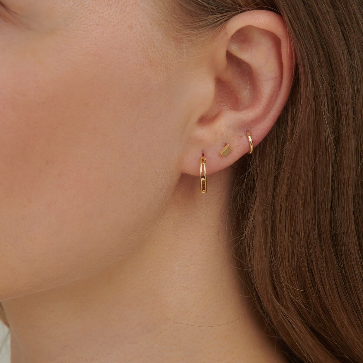 Small gold bar shop earrings