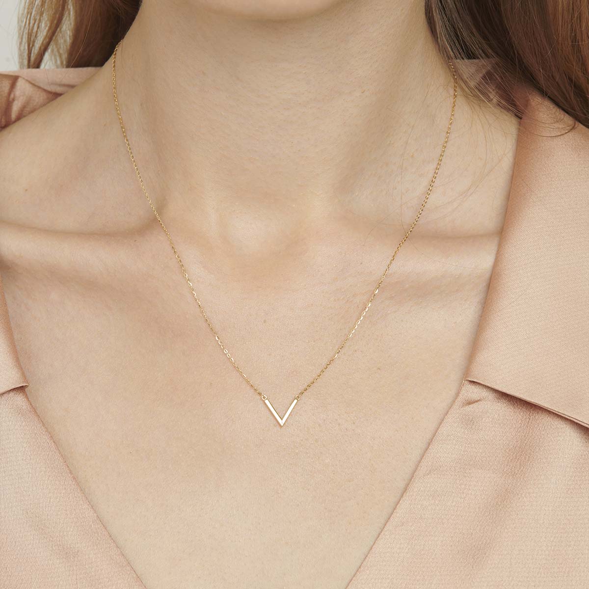 18k v shaped necklace for women