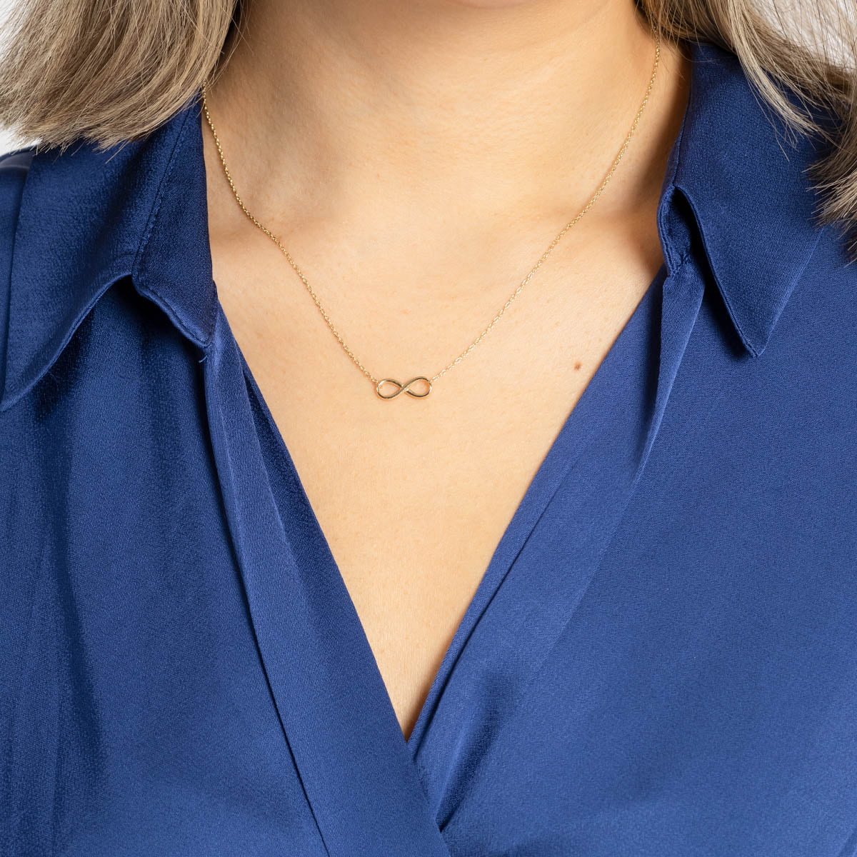 Fine 18ct Yellow Gold Infinity Necklace